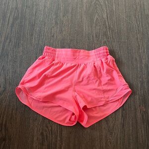 *SOLD* Lululemon 2.5” High-Rise Hotty Hot Shorts